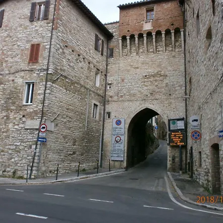 Via Ciatti بيرودجا